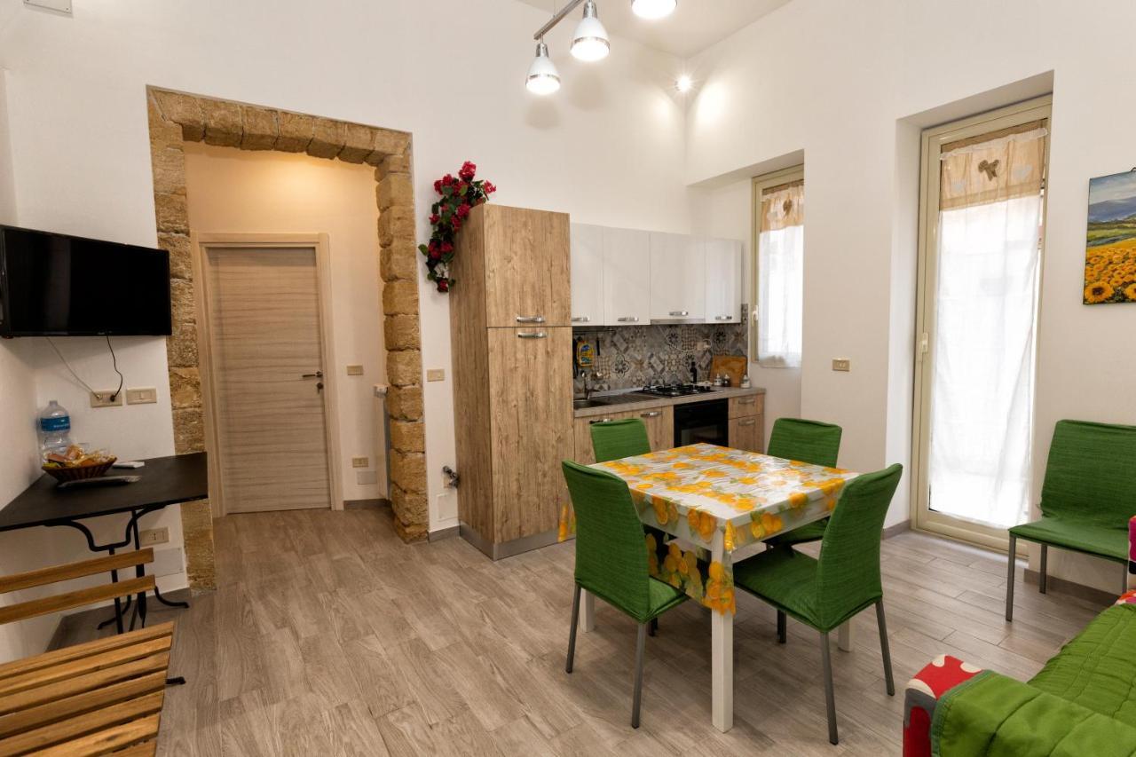 Garden House: Apartments And Rooms For Holidays Palermo Zewnętrze zdjęcie